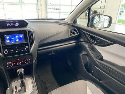 Used 2023 Subaru Crosstrek 2.0i Premium image 3