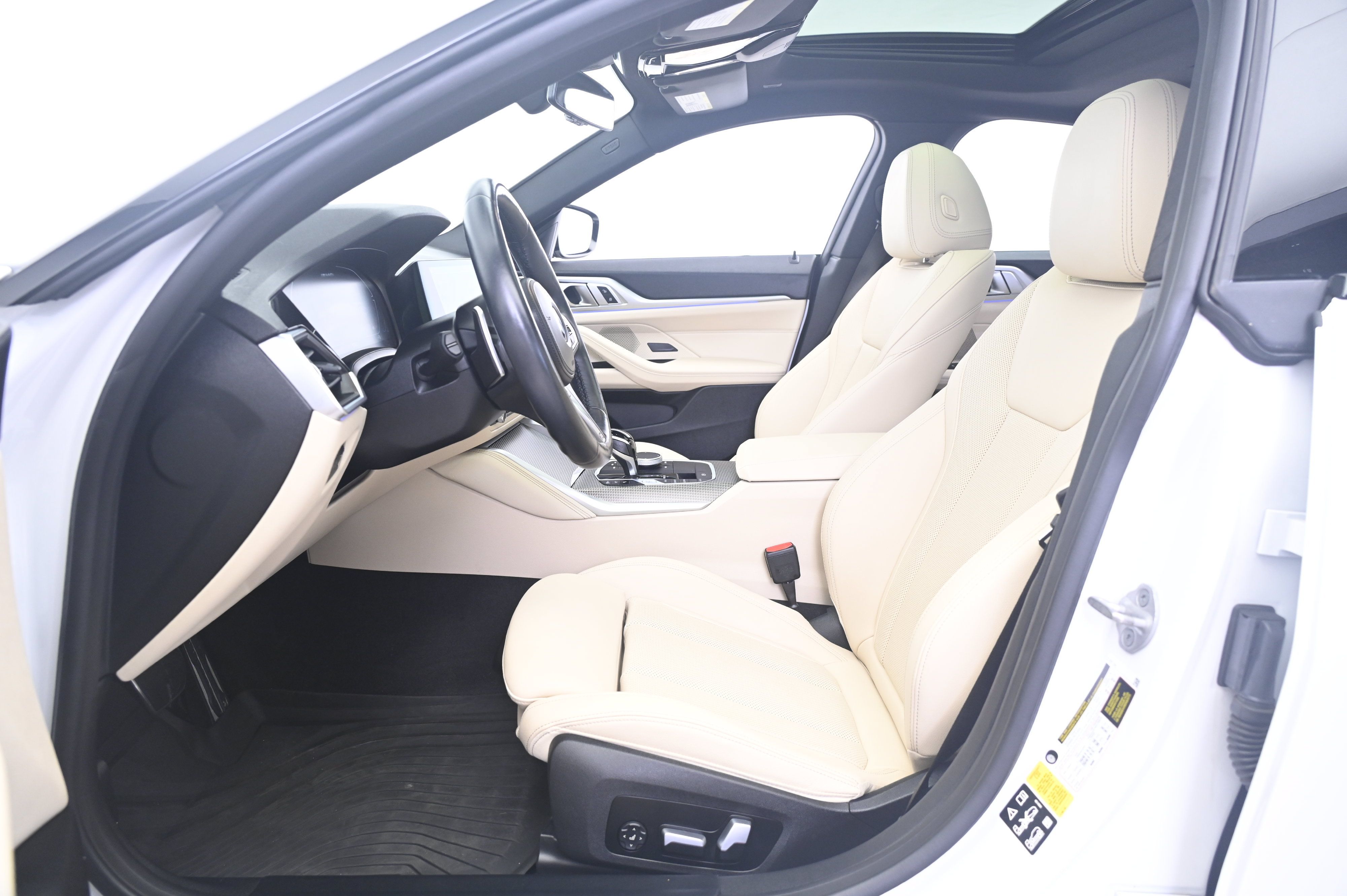 Used 2023 BMW M440i xDrive Gran Coupe w/ Premium Package AWD/4WD image 28
