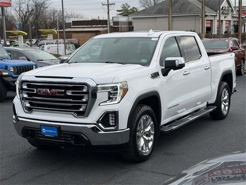 Used 2022 GMC Sierra 1500 SLT w/ SLT Premium Package image 4