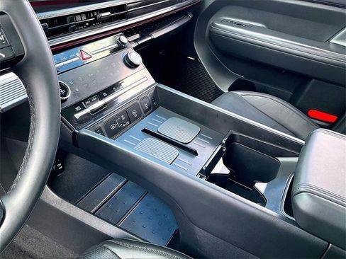 Used 2024 Hyundai Santa Fe Calligraphy image 20