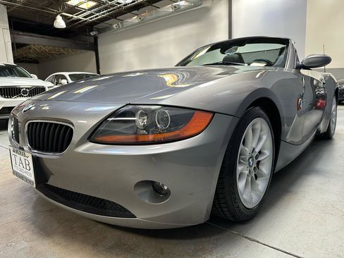 Used 2003 BMW Z4 2.5i RWD image 6