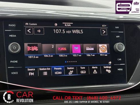 Used 2022 Volkswagen Taos SEL w/ Panoramic Sunroof Package image 28