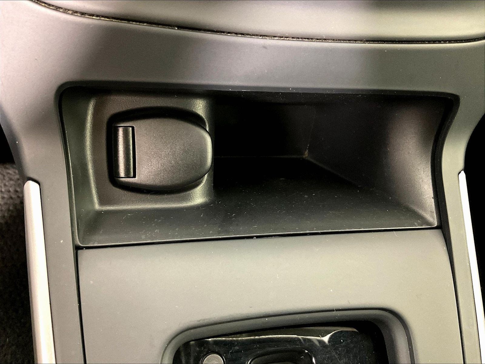 Used 2019 Nissan Sentra SV w/ Special Edition Package FWD image 15