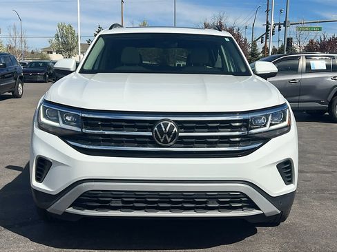 Certified 2021 Volkswagen Atlas SE image 2