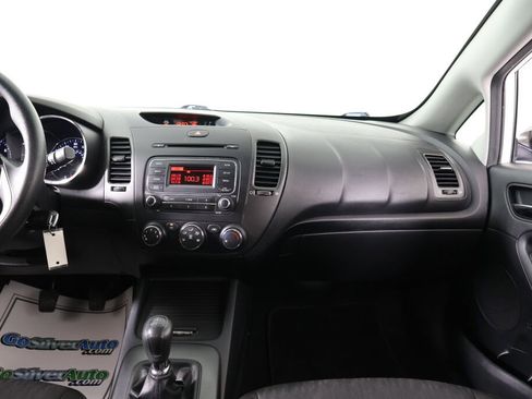 Used 2016 Kia Forte LX image 29