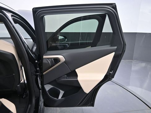 Used 2025 BMW X3 xDrive30i w/ Premium Package image 21