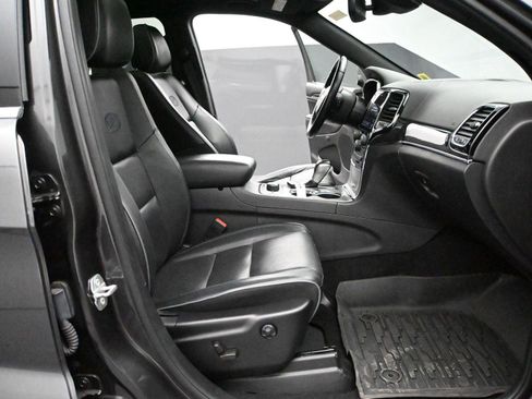 Used 2021 Jeep Grand Cherokee Overland image 17