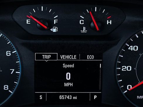 Used 2022 Chevrolet Equinox LS image 9