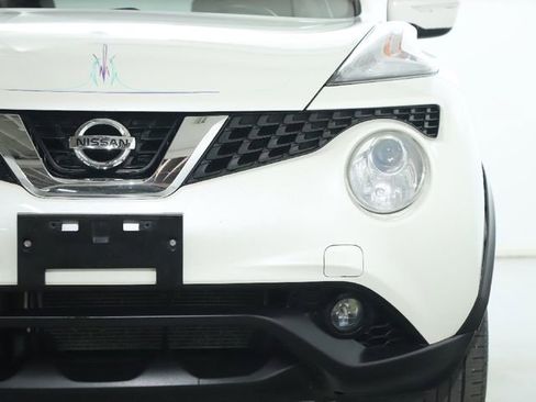 Used 2017 Nissan Juke SV image 9