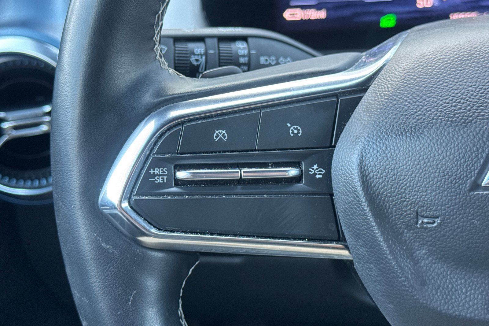 Used 2024 Chevrolet Equinox EV LT FWD image 34