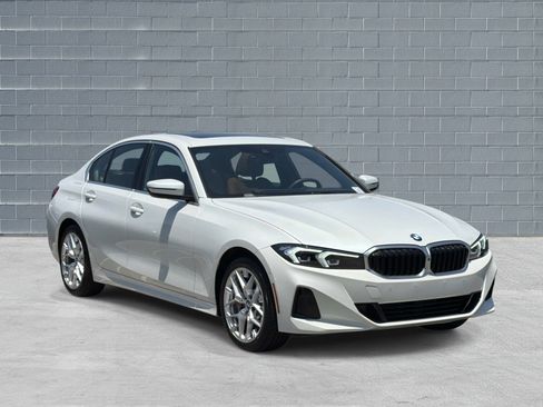 Used 2025 BMW 330i Sedan w/ Convenience Package RWD image 1