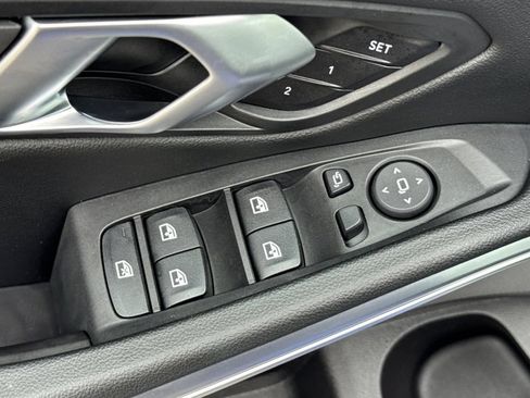 Used 2025 BMW M340i RWD image 11