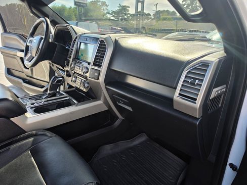 Used 2016 Ford F150 Lariat w/ Equipment Group 502A Luxury AWD/4WD image 10