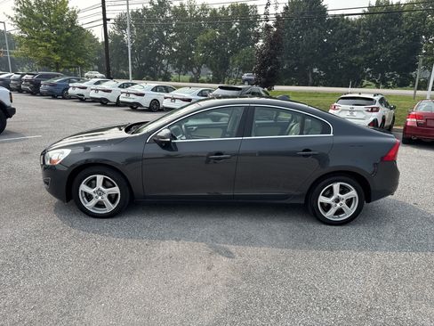 Used 2013 Volvo S60 T5 AWD/4WD image 23