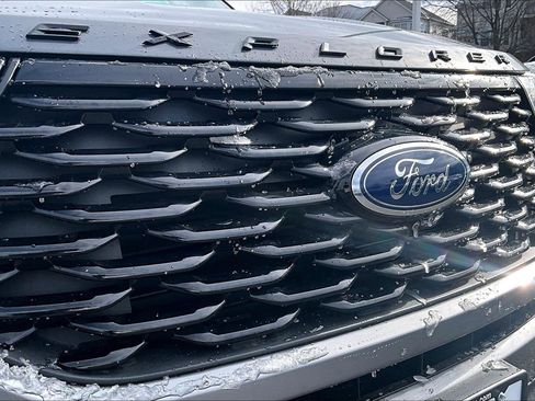 Used 2022 Ford Explorer ST-Line image 29