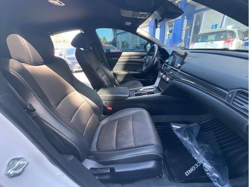 Used 2022 Honda Accord Sport image 11