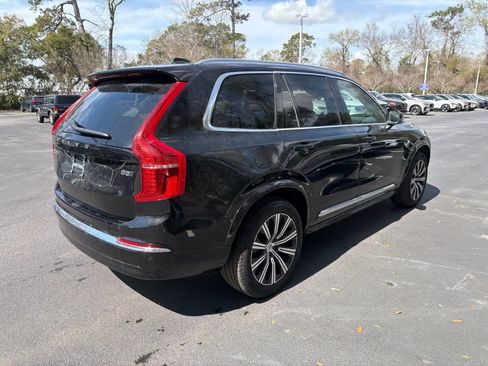Certified 2025 Volvo XC90 B5 Core image 17