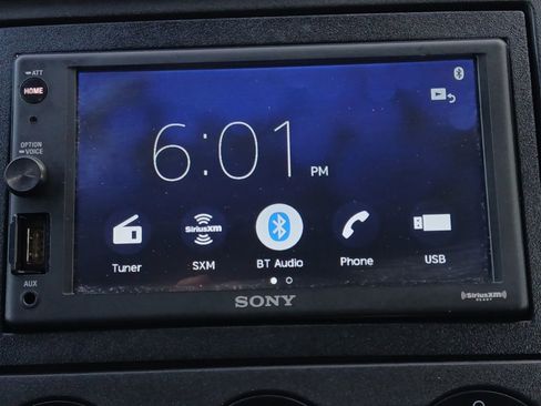 Used 2010 Ford F250 XLT AWD/4WD image 8