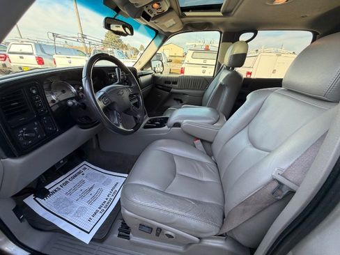 Used 2006 Chevrolet Avalanche Z71 w/ Sun And Sound Package image 17