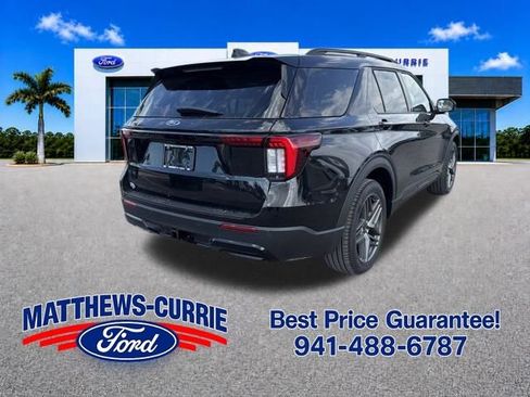 New 2026 Ford Explorer ST-Line w/ ST-Line Street Pack RWD image 4