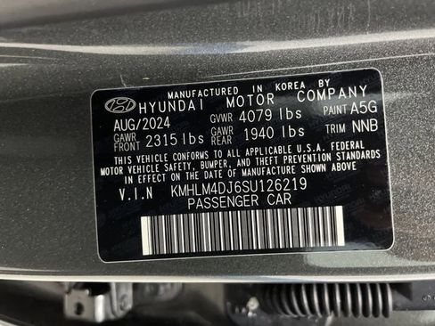 Used 2025 Hyundai Elantra SEL image 35