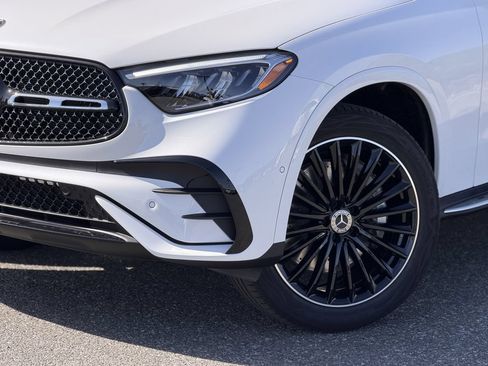 New 2026 Mercedes-Benz GLC 300 image 4