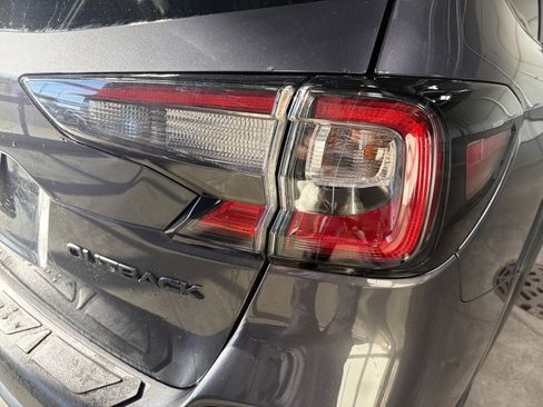 Certified 2025 Subaru Outback Onyx Edition image 18