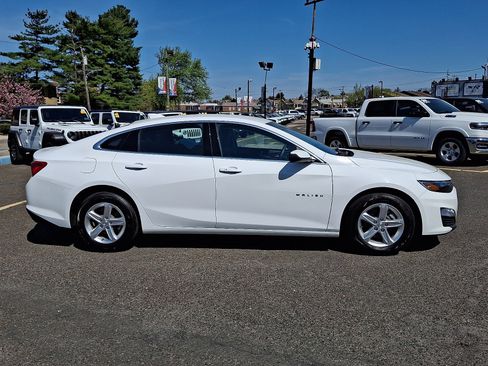 Used 2024 Chevrolet Malibu LT FWD image 7