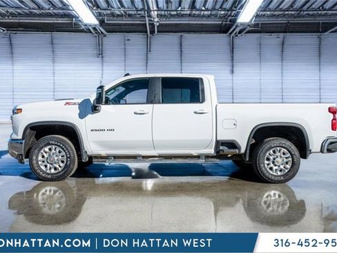 Used 2024 Chevrolet Silverado 2500 LT image 2