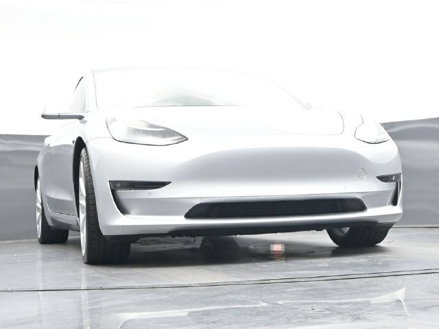 Used 2018 Tesla Model 3 Performance AWD/4WD image 38
