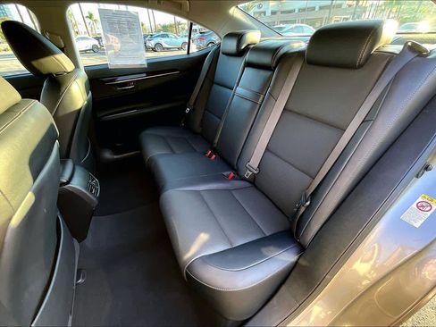 Used 2017 Lexus ES 350 image 18