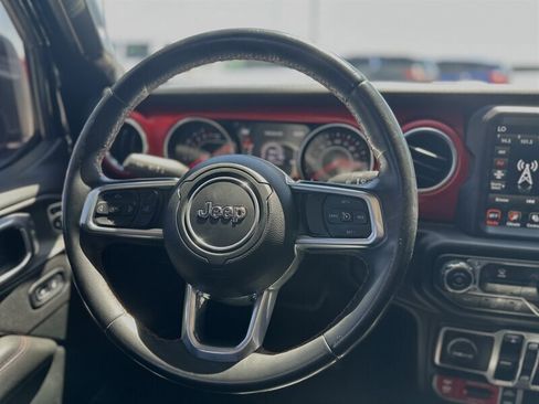 Used 2020 Jeep Gladiator Rubicon image 3