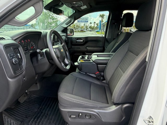 Used 2024 Chevrolet Silverado 1500 Custom RWD image 2