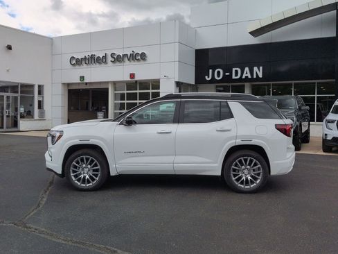New 2026 GMC Terrain Denali w/ LPO, Floor Liner Package AWD/4WD image 8