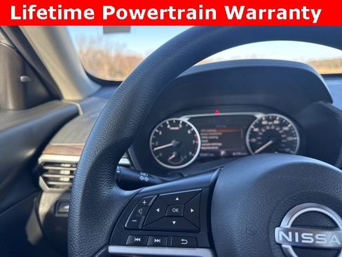 Used 2024 Nissan Altima 2.5 SV image 10