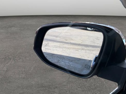 Used 2017 Toyota Highlander Limited Platinum image 31