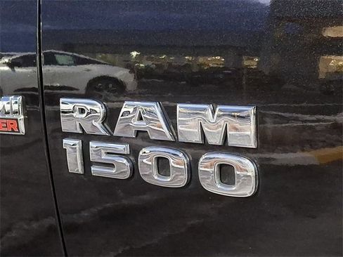 Used 2017 RAM 1500 Classic SLT image 32