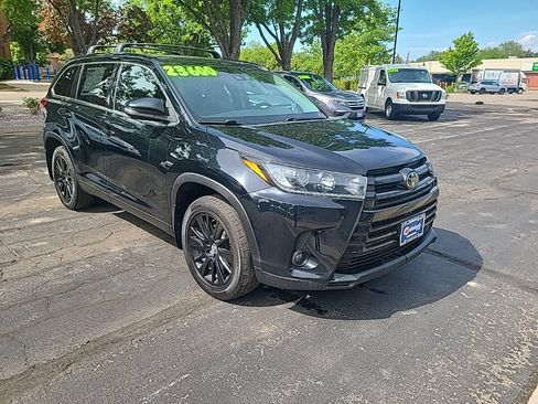 Used 2019 Toyota Highlander SE AWD/4WD image 5