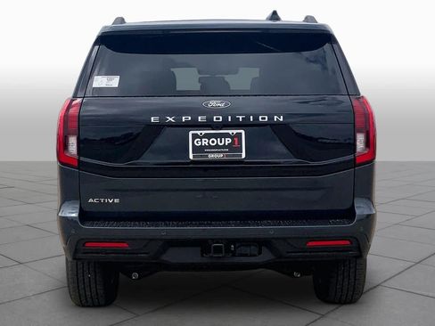 New 2026 Ford Expedition Active RWD image 4