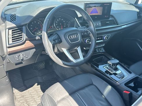 Certified 2023 Audi Q5 Premium w/ Convenience Package AWD/4WD image 4