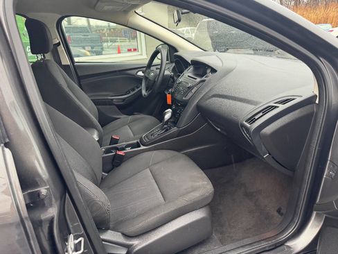 Used 2015 Ford Focus SE image 8