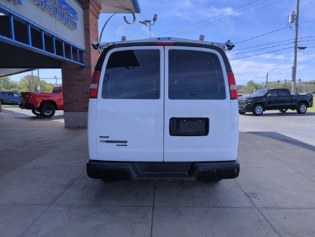 Used 2011 Chevrolet Express 2500 RWD image 6