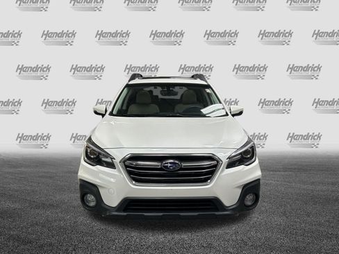 Used 2019 Subaru Outback 2.5i Limited AWD/4WD image 3