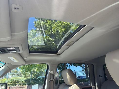 Used 2018 RAM 1500 Laramie w/ Convenience Group AWD/4WD image 20