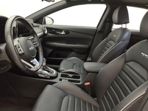 Used 2023 Kia Forte GT-Line w/ GT-Line Premium Package FWD image 17