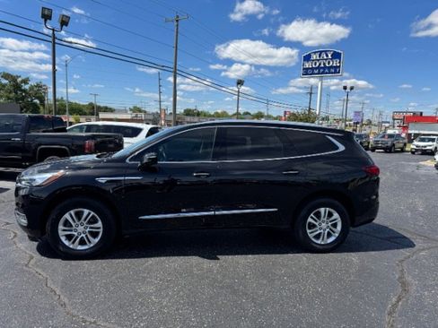 Used 2018 Buick Enclave Premium FWD image 2