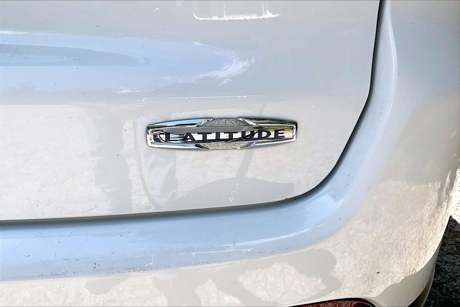 Used 2022 Jeep Compass Latitude FWD image 26