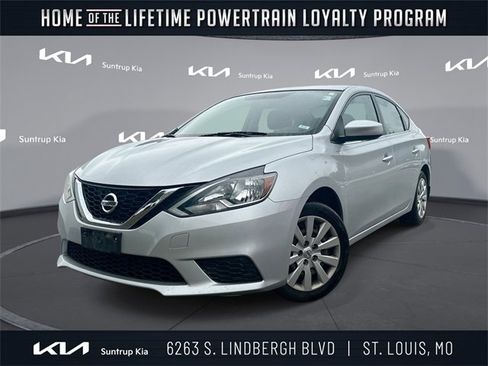 Used 2017 Nissan Sentra SV image 1