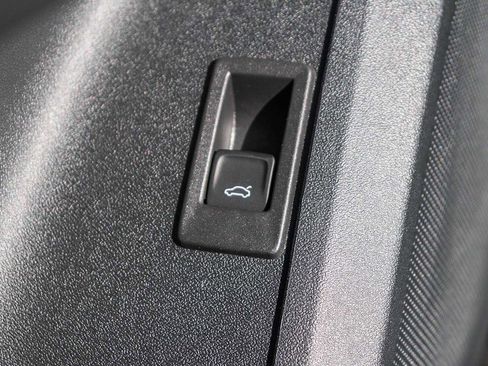 New 2025 Audi Q5 Premium image 27