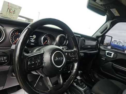 Used 2021 Jeep Wrangler Unlimited Willys image 10